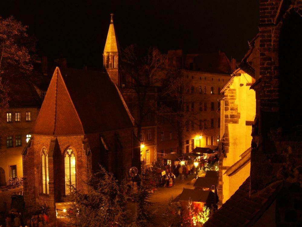 Ferienwohnung Am Kirchplatz Wittenberg Bagian luar foto